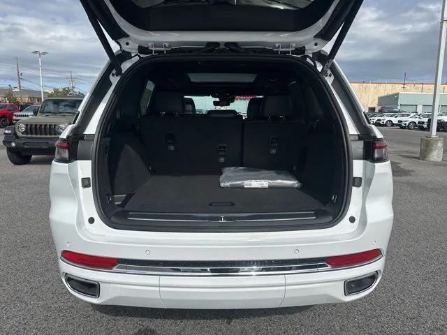 new 2025 Jeep Grand Cherokee car, priced at $58,940