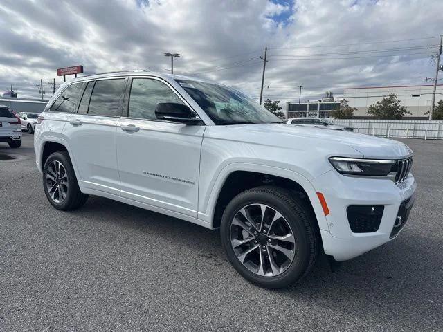 new 2025 Jeep Grand Cherokee car, priced at $58,940