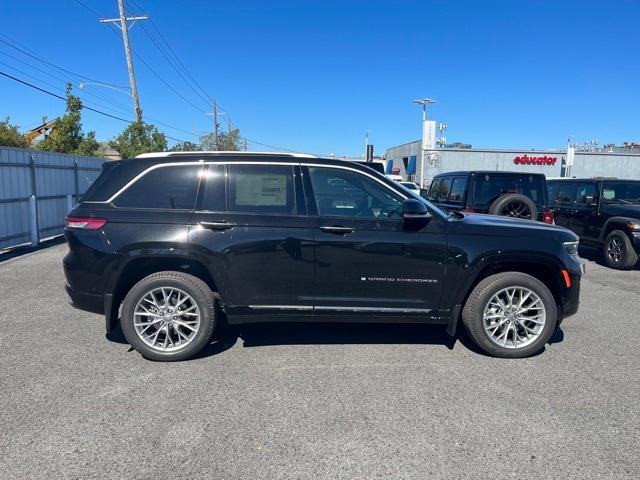 new 2023 Jeep Grand Cherokee car, priced at $60,196