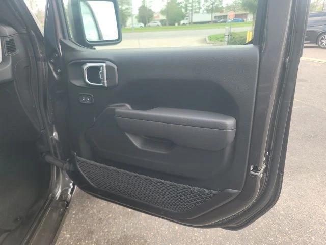 new 2025 Jeep Wrangler car, priced at $43,430