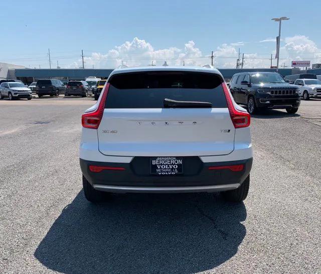 used 2022 Volvo XC40 car, priced at $27,500