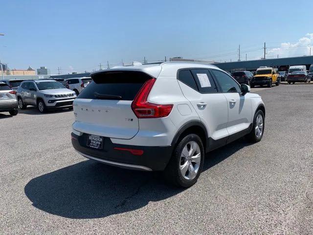 used 2022 Volvo XC40 car, priced at $27,500