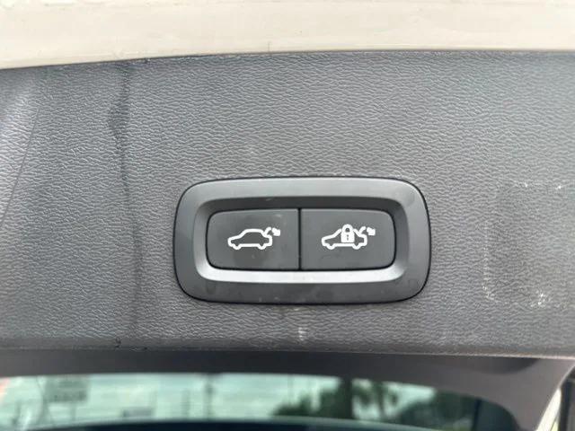 used 2022 Volvo XC40 car, priced at $29,000