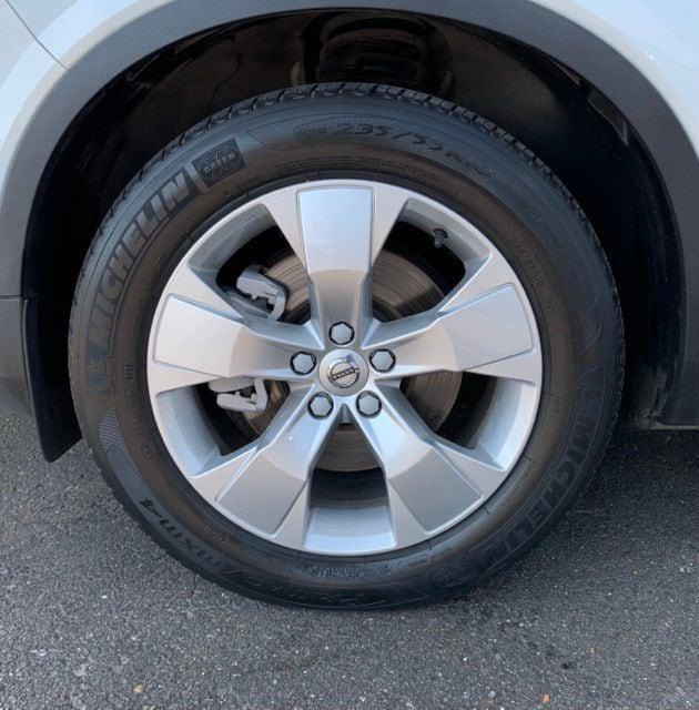 used 2022 Volvo XC40 car, priced at $27,500