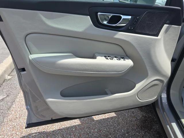used 2022 Volvo XC60 car, priced at $38,507