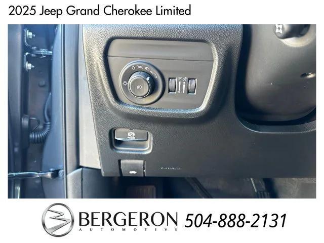 new 2025 Jeep Grand Cherokee car, priced at $46,235