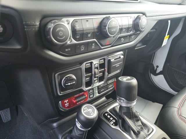 new 2025 Jeep Wrangler car, priced at $61,235