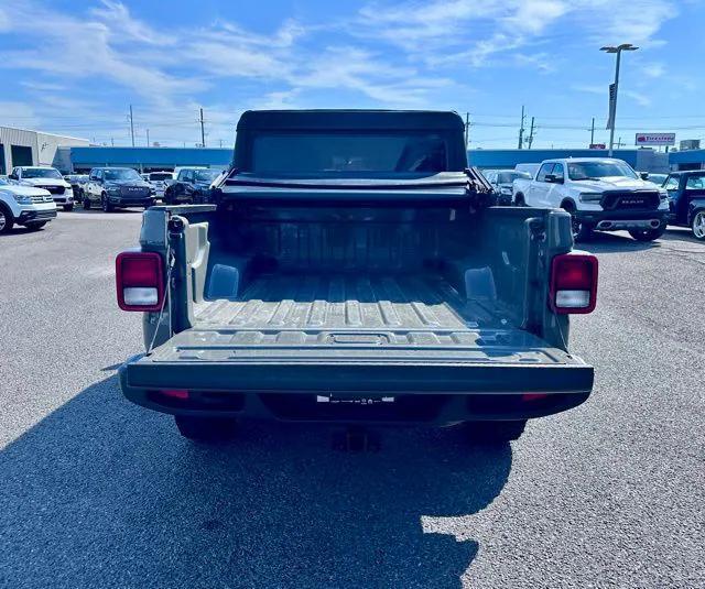 used 2021 Jeep Gladiator car, priced at $32,987