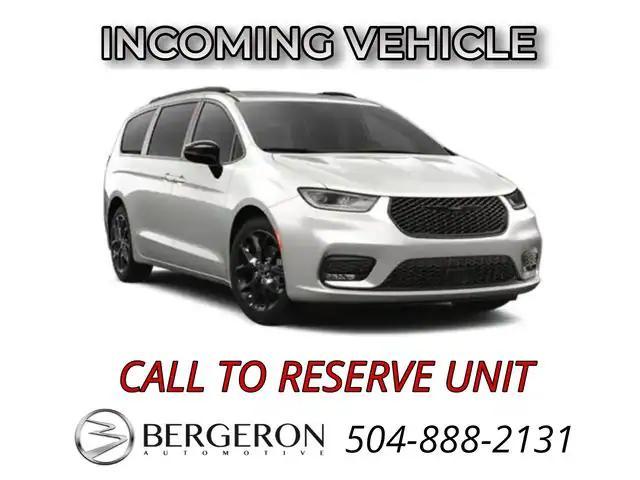 new 2025 Chrysler Pacifica Hybrid car, priced at $52,325