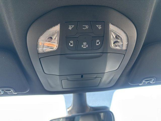new 2025 Chrysler Pacifica Hybrid car, priced at $52,325