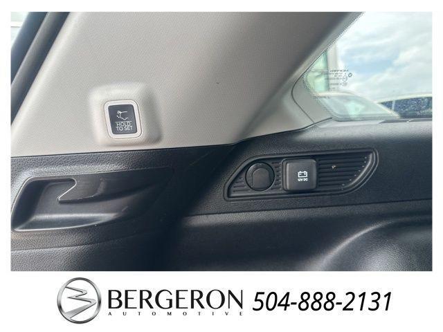 used 2023 Jeep Grand Cherokee car, priced at $32,000