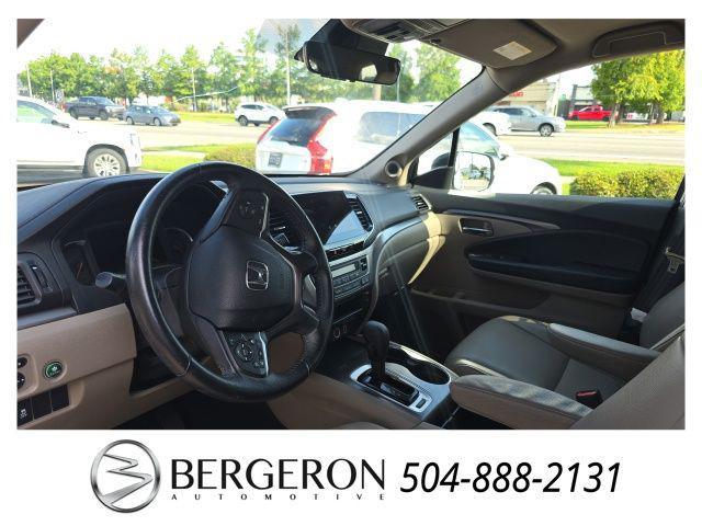 used 2020 Honda Pilot car, priced at $23,505