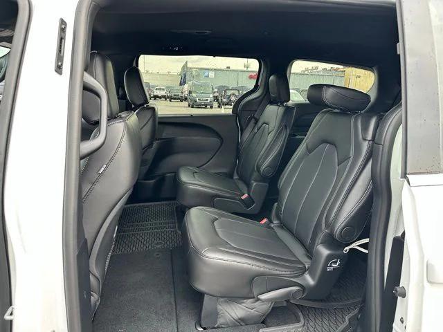 new 2025 Chrysler Voyager car, priced at $39,870