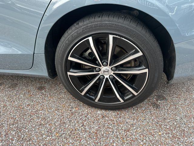 used 2023 Volvo S60 Recharge Plug-In Hybrid car, priced at $30,635