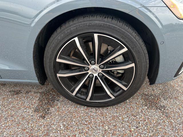 used 2023 Volvo S60 Recharge Plug-In Hybrid car, priced at $30,635