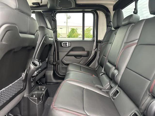 new 2025 Jeep Gladiator car, priced at $53,240