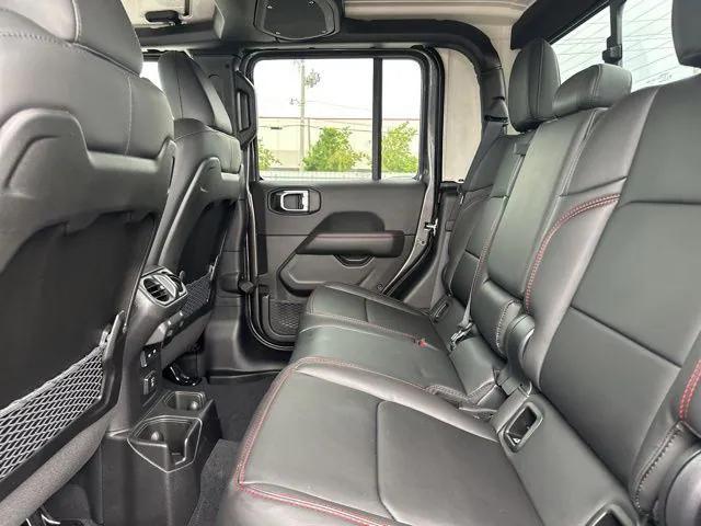 new 2025 Jeep Gladiator car, priced at $53,740