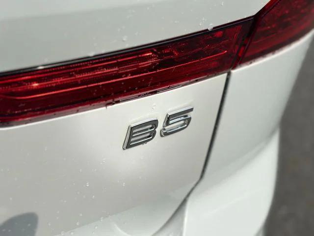 used 2023 Volvo XC60 car, priced at $31,000