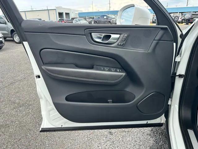 used 2023 Volvo XC60 car, priced at $31,000