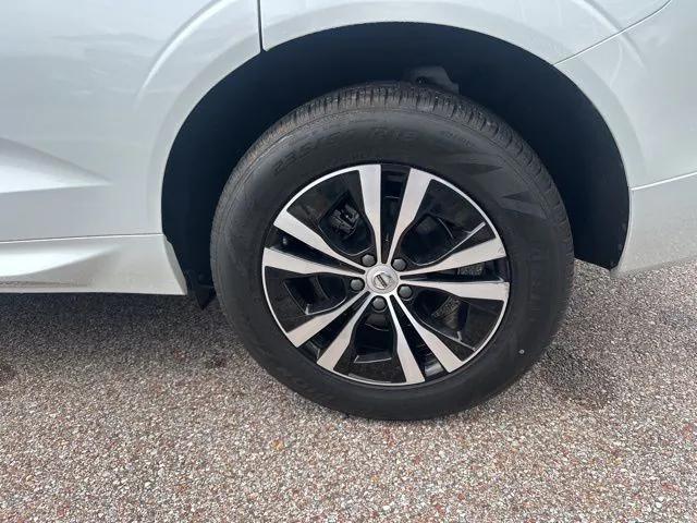 used 2023 Volvo XC60 car, priced at $33,500