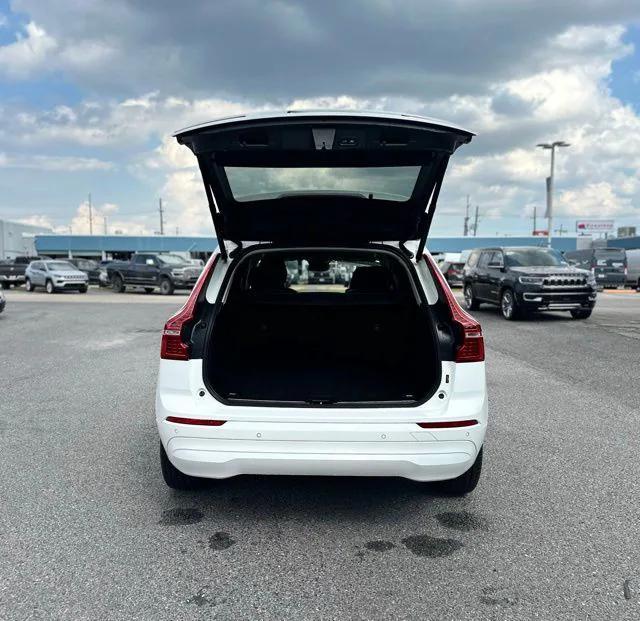 used 2023 Volvo XC60 car, priced at $31,000