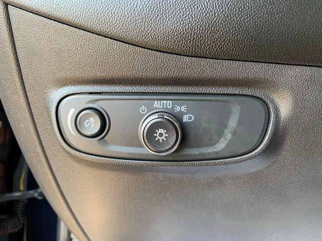 used 2021 Chevrolet Equinox car, priced at $18,000