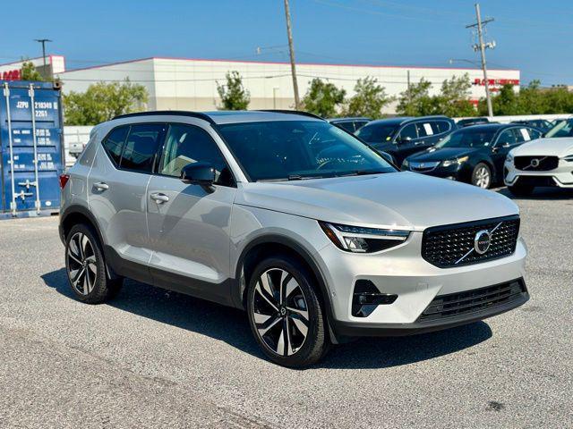 used 2025 Volvo XC40 car, priced at $36,500