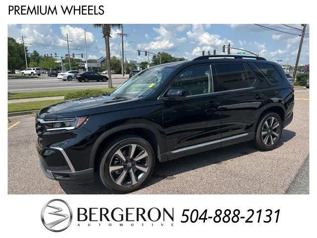 used 2025 Honda Pilot car, priced at $47,500