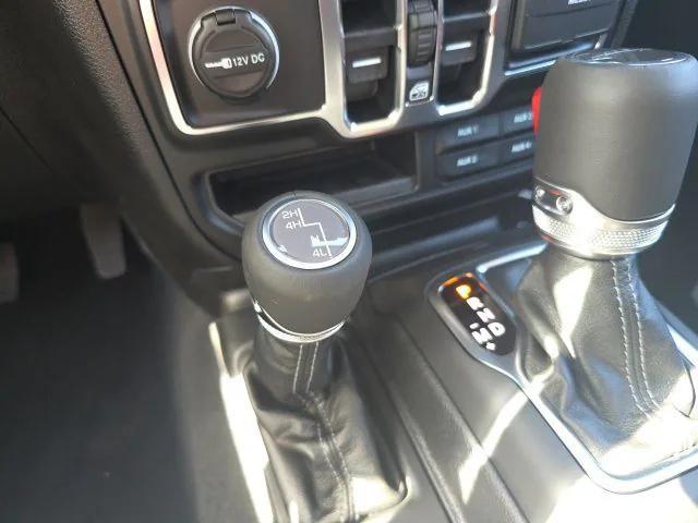 new 2025 Jeep Gladiator car, priced at $45,980