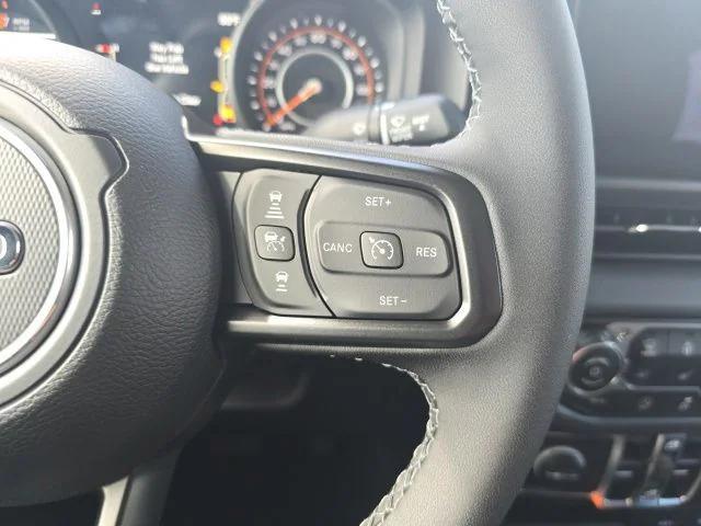 new 2025 Jeep Gladiator car, priced at $45,980