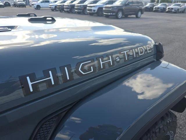 new 2025 Jeep Gladiator car, priced at $45,980