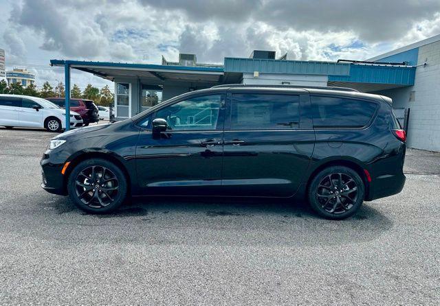 new 2026 Chrysler Pacifica car, priced at $45,360