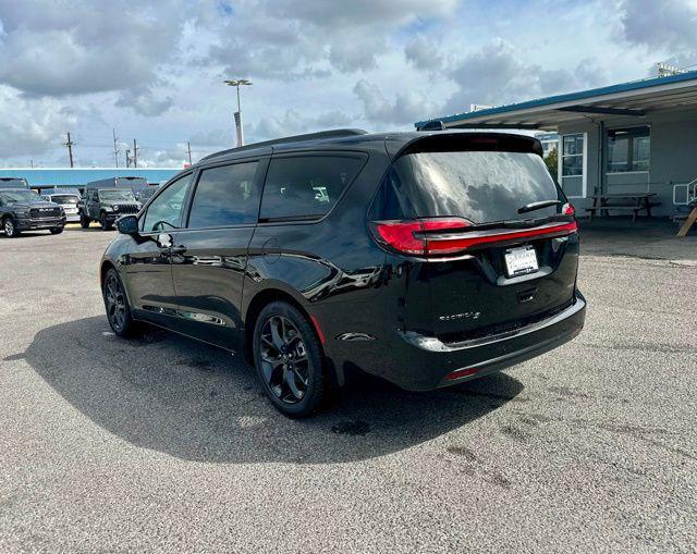 new 2026 Chrysler Pacifica car, priced at $45,360