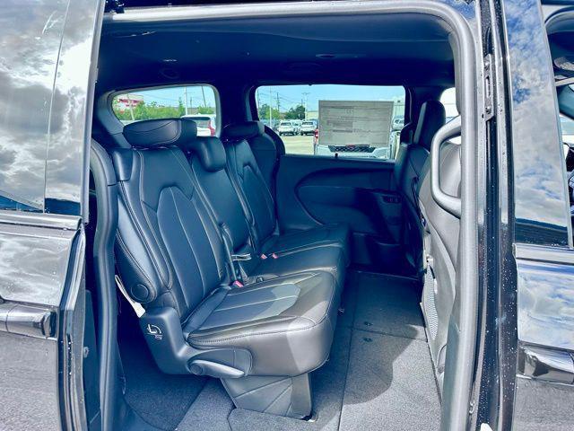 new 2026 Chrysler Pacifica car, priced at $45,360