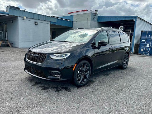 new 2026 Chrysler Pacifica car, priced at $45,360