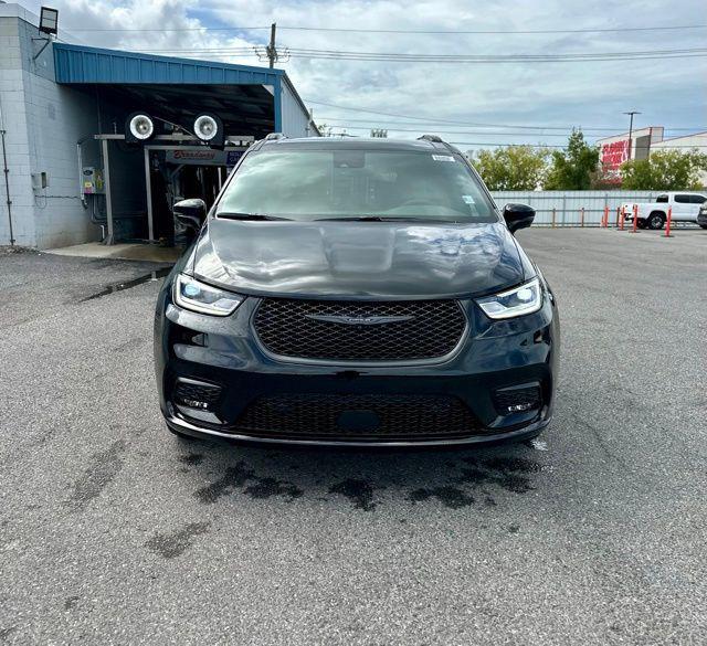 new 2026 Chrysler Pacifica car, priced at $45,360