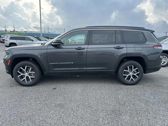 new 2025 Jeep Grand Cherokee L car, priced at $47,335