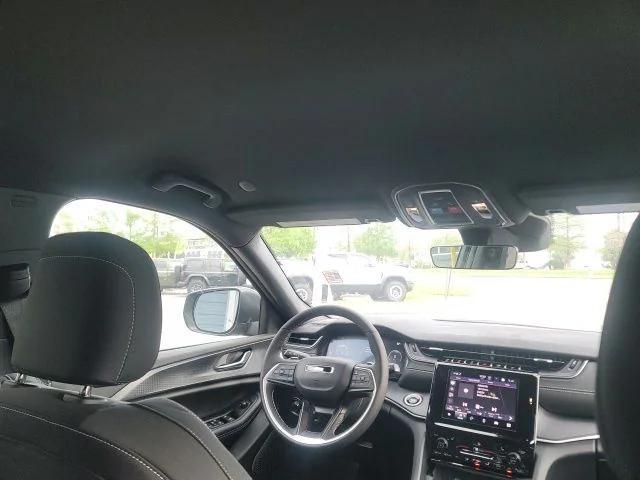 new 2025 Jeep Grand Cherokee L car, priced at $38,220