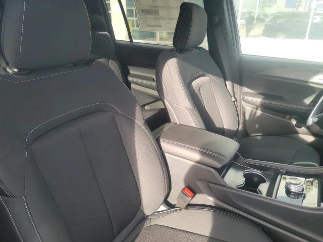 new 2025 Jeep Grand Cherokee L car, priced at $38,220