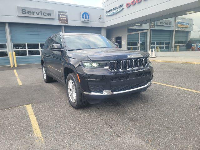 new 2025 Jeep Grand Cherokee L car, priced at $38,220