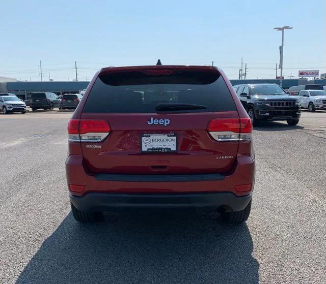 used 2015 Jeep Grand Cherokee car, priced at $13,500