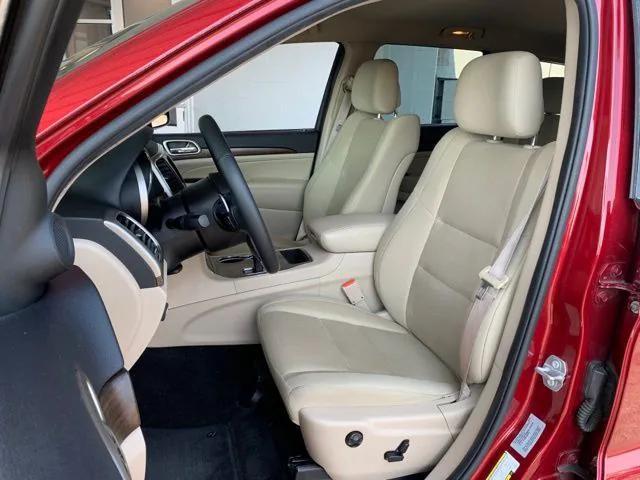 used 2015 Jeep Grand Cherokee car, priced at $13,500