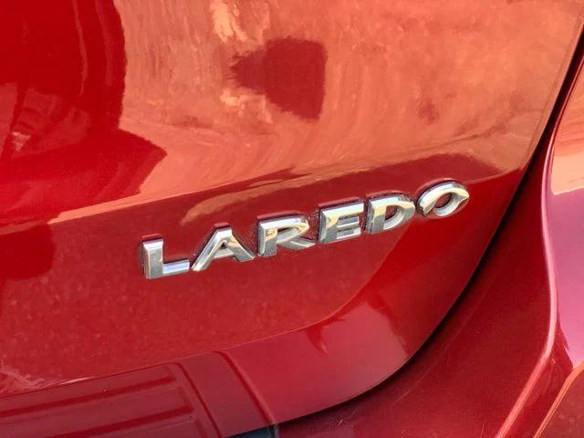 used 2015 Jeep Grand Cherokee car, priced at $13,500