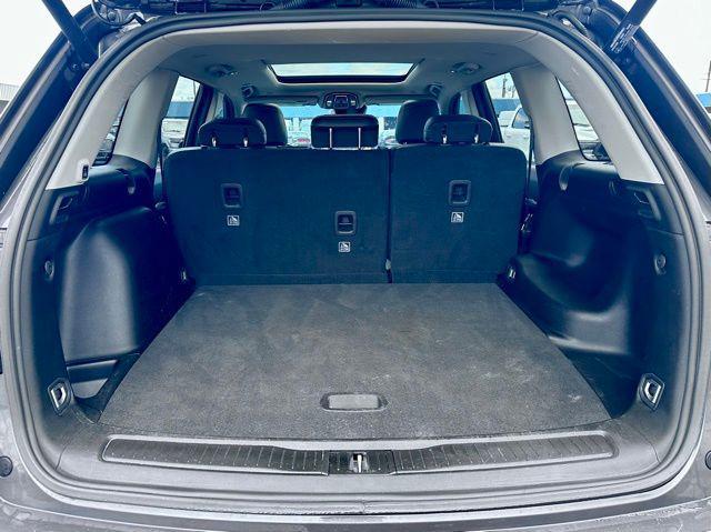 used 2024 Jeep Grand Cherokee car, priced at $35,977