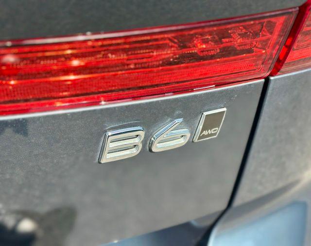 used 2022 Volvo XC60 car, priced at $37,000