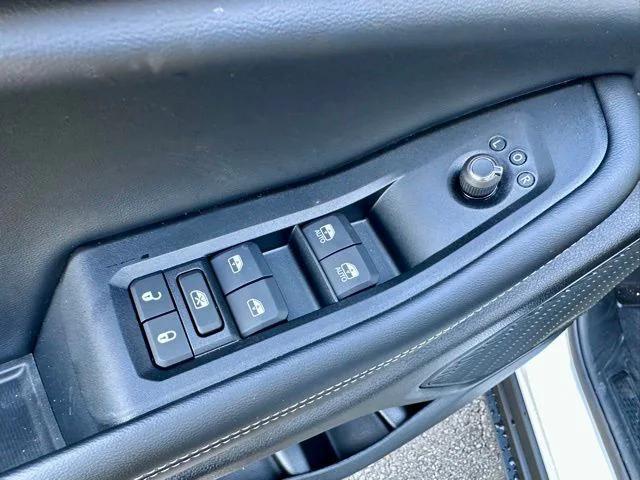 new 2025 Jeep Grand Cherokee car, priced at $42,125