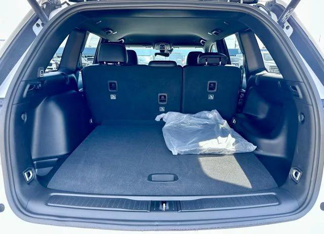 new 2025 Jeep Grand Cherokee car, priced at $42,125