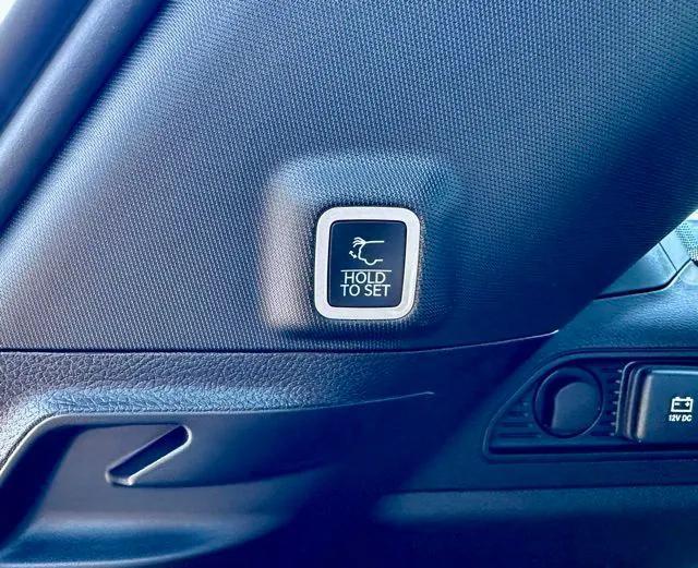 new 2025 Jeep Grand Cherokee car, priced at $42,125