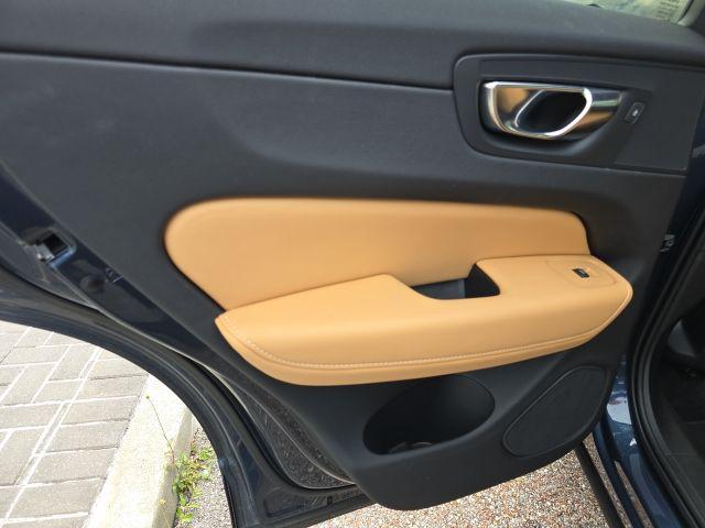 used 2022 Volvo XC60 car, priced at $38,751