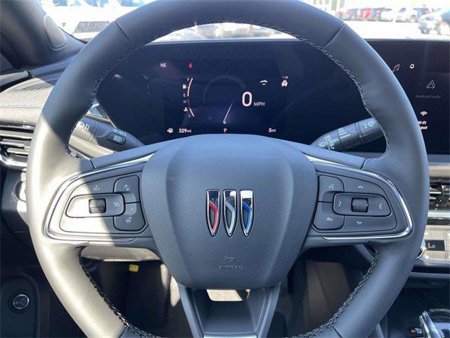 new 2025 Buick Envista car, priced at $28,057